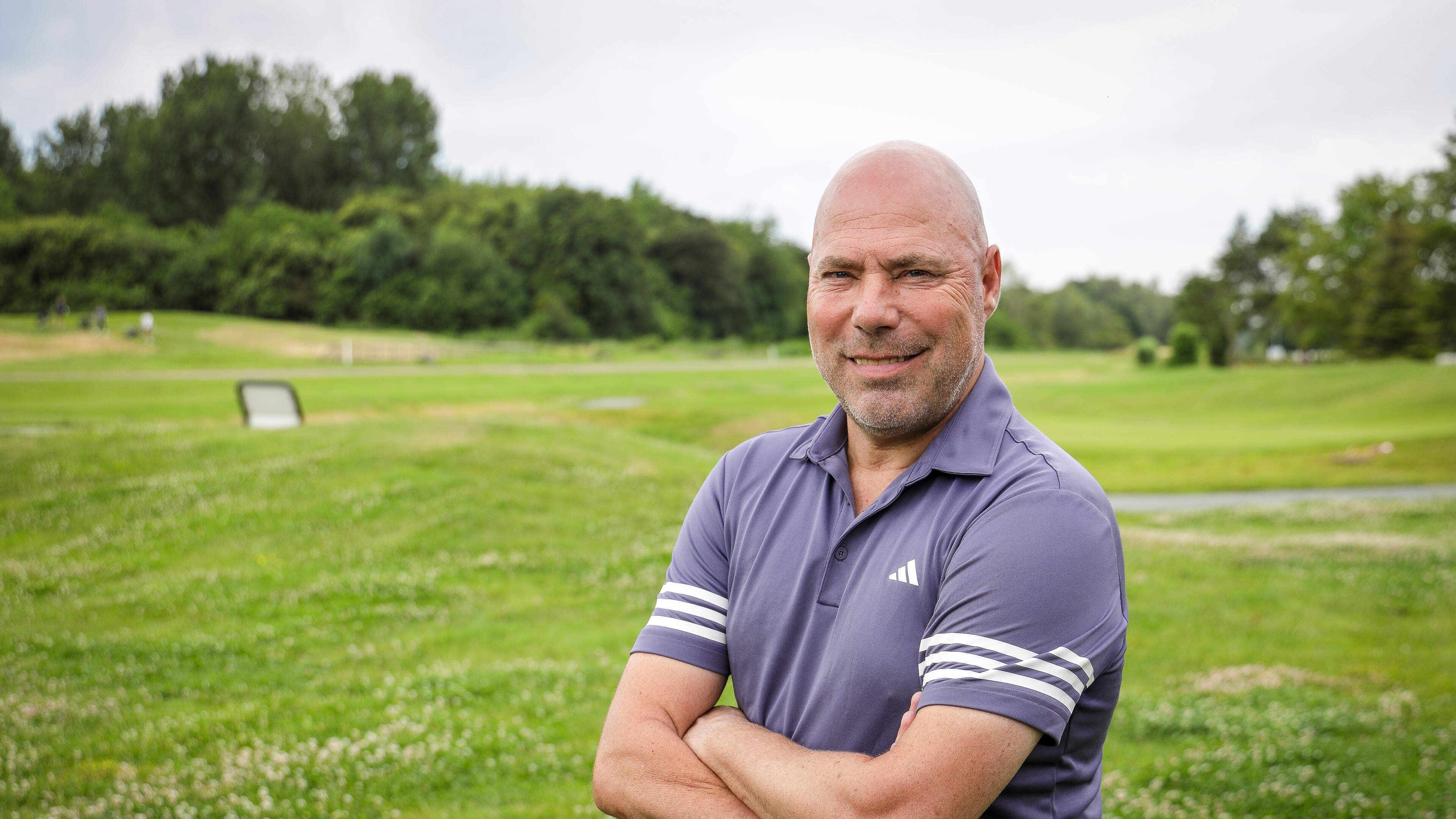 Michel van Oostrum voelt zich respectloos behandeld door zijn club: ’Alleen maar Mister FC Emmen als
